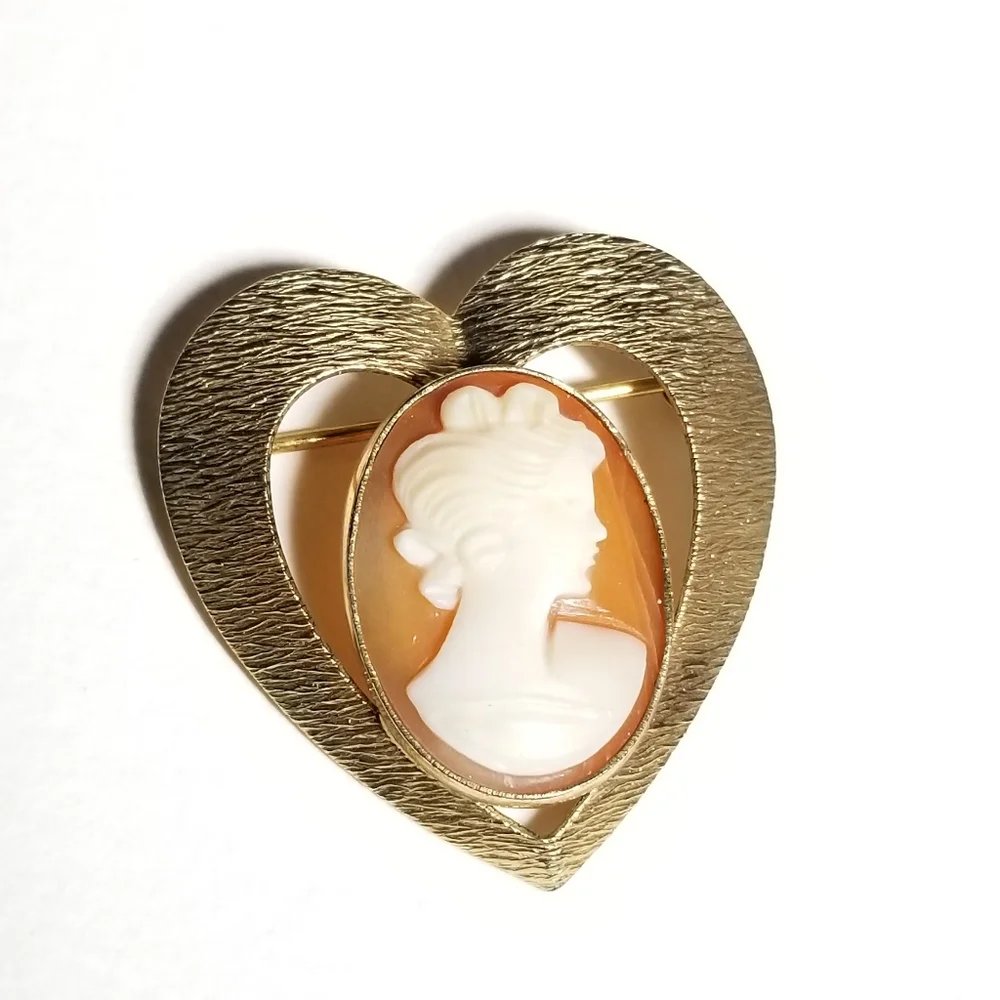 Vintage cameo brooch heart Bal-Ron 1/20 12k G.F. gold filled shell balron